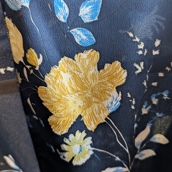 Floral Kimono with Yellow and Blue Flowers - Picture 3 of 3